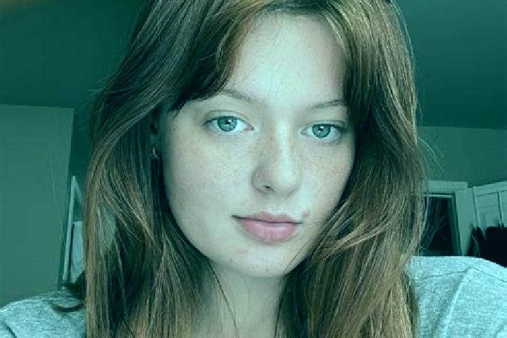 Ellie, 36, a auburn grey-eyed mixed companion based in Olpad. Offering CIM, Overnight, Duos, A-Level. Available for incall and outcall, overnight bookings av...