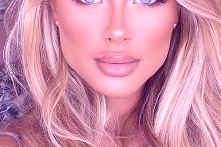 Ellie, 36, a blonde blue-eyed latina companion based in Callenelle. Offering Couples, Fetish, A-Level, Girlfriend Experience. Available for incall and outcal...