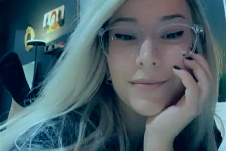Ellie, 36, a blonde dark-eyed ebony companion based in Halsou. Offering A-Level, Overnight, Deep French Kissing, GFE. Available for incall and outcall, overn...