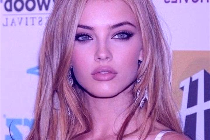 Ellie, 36, a blonde hazel-eyed caribbean companion based in Altona. Offering OWO, Deep French Kissing, Massage. Available for incall and outcall, day and eve...