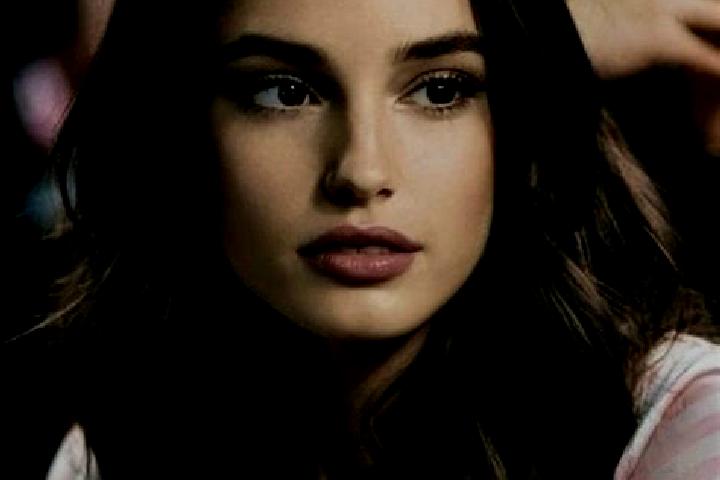 Ellie, 36, a brunette brown-eyed slavic companion based in Corrego do Ouro. Offering Domination, Couples, Party Girl. Available for incall and outcall, day a...