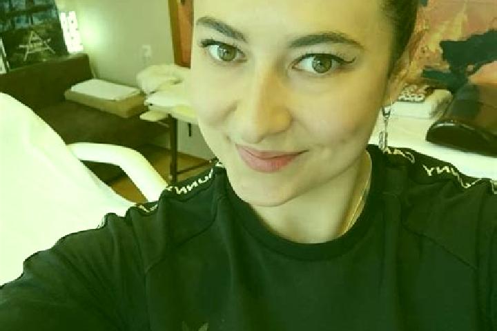 Ellie, 36, a brunette dark-eyed european companion based in Tetela de Ocampo. Offering Roleplay, Domination, Massage. Available for incall and outcall, day a...
