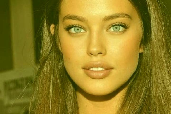 Ellie, 36, a chestnut green-eyed mediterranean companion based in Barranco Blanco. Offering Duos, GFE, CIM, A-Level. Available for incall and outcall, day an...
