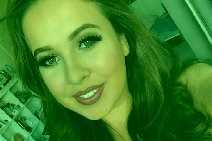 Ellie, 36, a dark blonde amber-eyed mixed companion based in Pina de Campos. Offering Overnight, Massage, Dinner Date. Available for incall and outcall, day ...