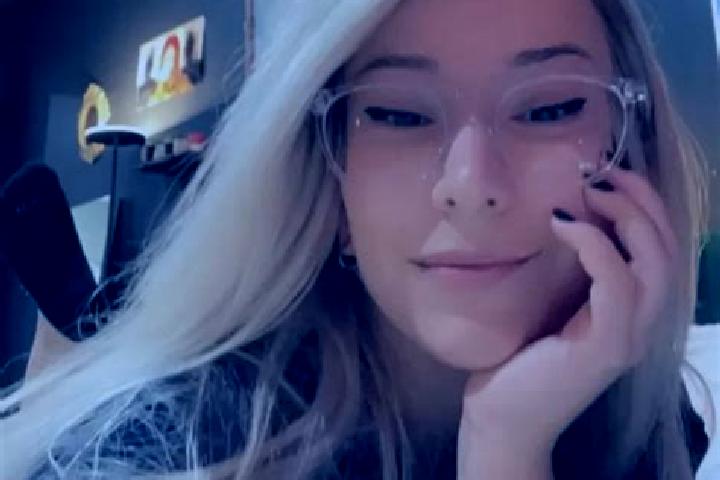 Ellie, 36, a dark blonde grey-eyed mediterranean companion based in Pont-de-Larn. Offering Girlfriend Experience, Domination, 69. Available for incall and ou...