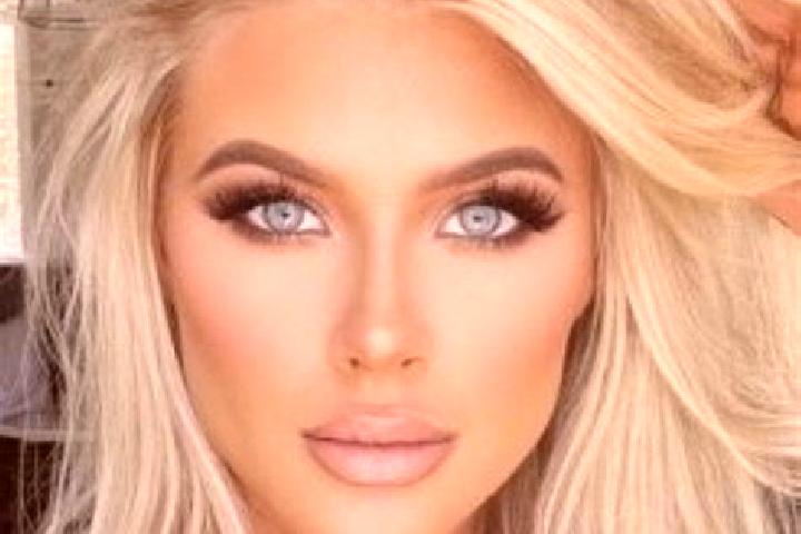 Ellie, 36, a platinum blonde green-eyed slavic companion based in Borgentreich. Offering Dinner Date, Erotic Massage, Overnight. Available for incall and out...
