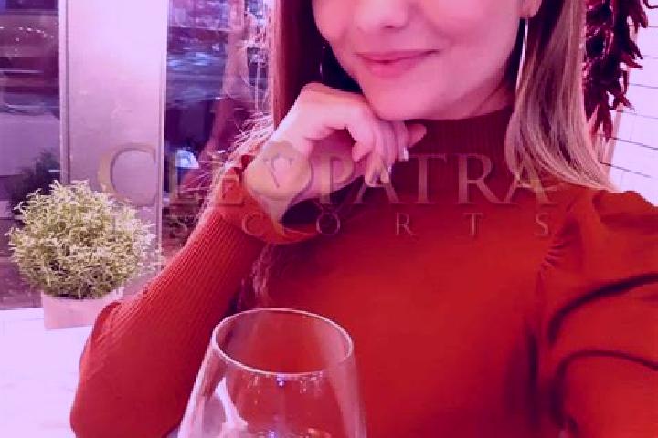Ellie, 36, a red blue-eyed indian companion based in Darong. Offering OWO, Dinner Date, Striptease, Couples. Available for incall and outcall, overnight book...