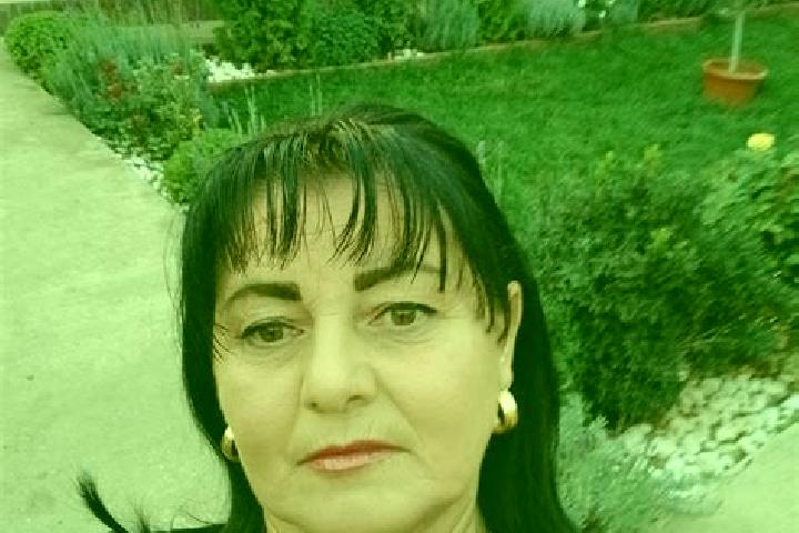 Ellie, 36 — Escort in Cegani, Romania