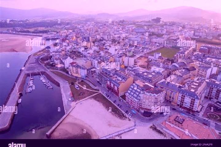 Ellie, 36 — Escort in Foz, Spain