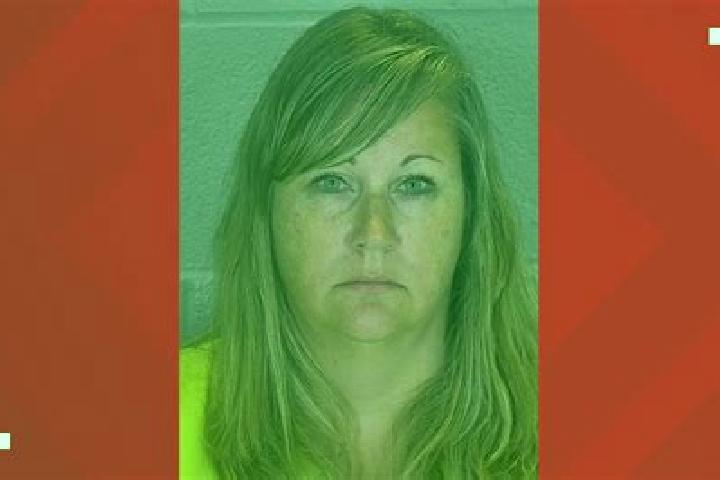 Ellie, 36 — Escort in Mount Airy, United States