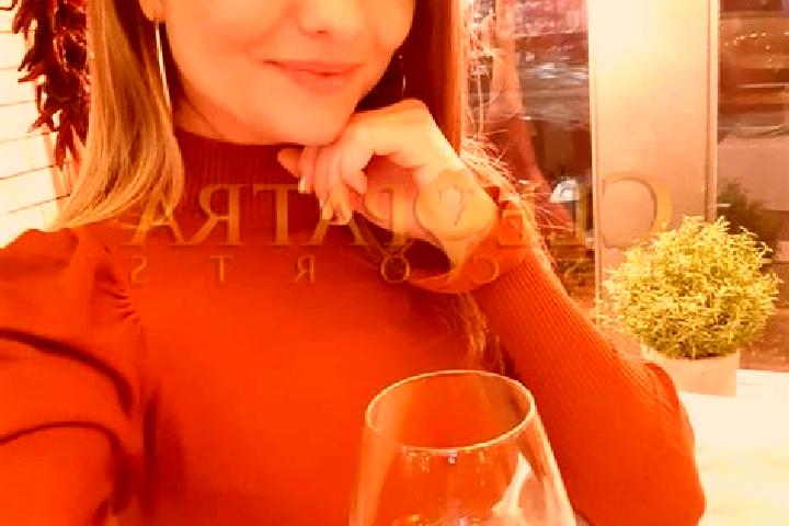 Ellie, 37, a auburn amber-eyed ebony companion based in Guergencik. Offering Dinner Date, BDSM, Prostate Massage, Massage, OWO. Available for incall and outc...