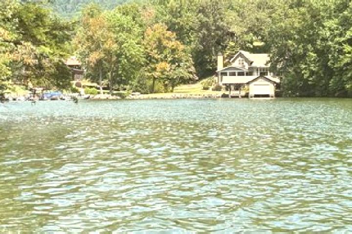 Ellie, 37, a blonde amber-eyed caucasian companion based in Lake Lure. Offering Domination, A-Level, Massage, Dinner Date, Tantra. Available for incall and o...