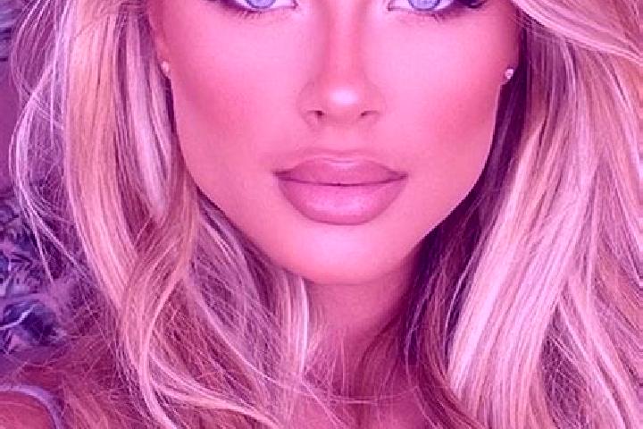 Ellie, 37, a blonde blue-eyed latina companion based in Swiecie nad Osa. Offering Erotic Massage, Deep French Kissing, Travel Companion. Available for incall...