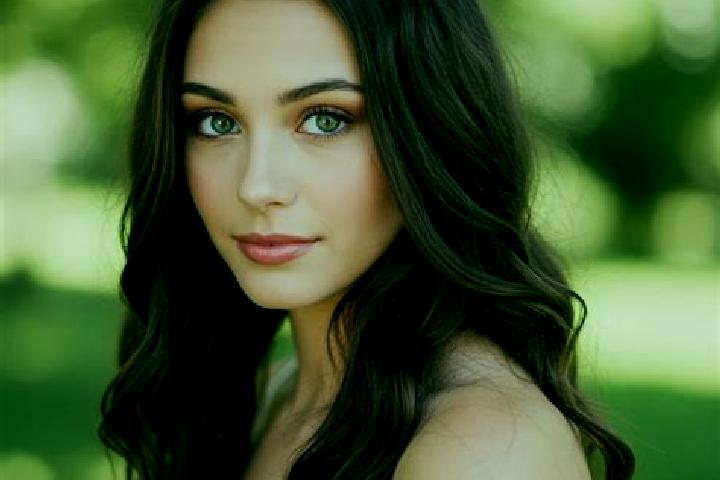Ellie, 37, a brunette hazel-eyed mixed companion based in Suseni Socetu. Offering Dinner Date, Erotic Massage, Overnight. Available for incall and outcall, d...