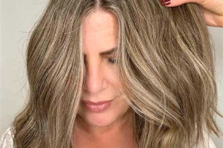 Ellie, 37, a dark blonde grey-eyed mediterranean companion based in Abayansi. Offering Erotic Massage, Party Girl, Overnight, Travel Companion. Available for...