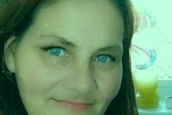 Ellie, 37, a red dark-eyed slavic companion based in Aarsal. Offering Fetish, Massage, Overnight, Couples. Available for incall and outcall, day and evening ...