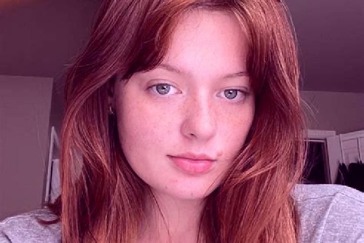 Ellie, 37, a red hazel-eyed slavic companion based in Brouderdorff. Offering Tantra, Girlfriend Experience, Party Girl, Couples, Deep French Kissing. Availab...