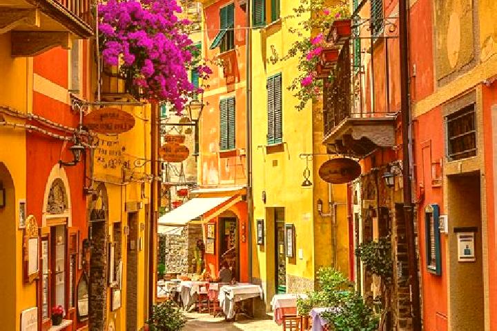 Ellie, 37 — Escort in Arluno, Italy