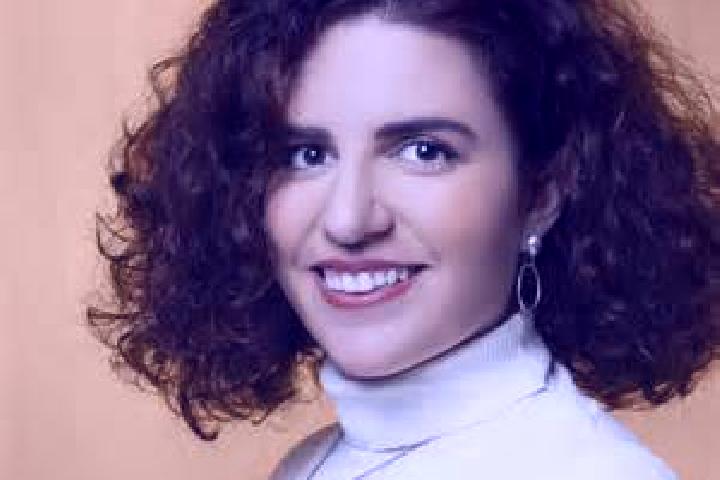Ellie, 37 — Escort in Grisy-les-Platres, France