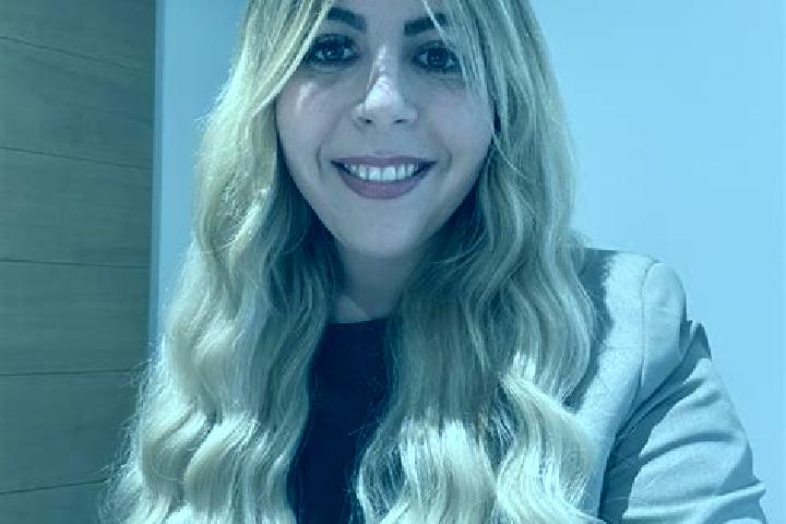 Ellie, 37 — Escort in Selommes, France