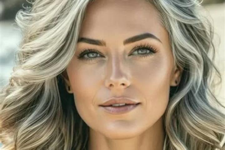 Ellie, 38, a platinum blonde grey-eyed caribbean companion based in Villares de Jadraque. Offering OWO, Travel Companion, Dinner Date, Deep French Kissing, C...