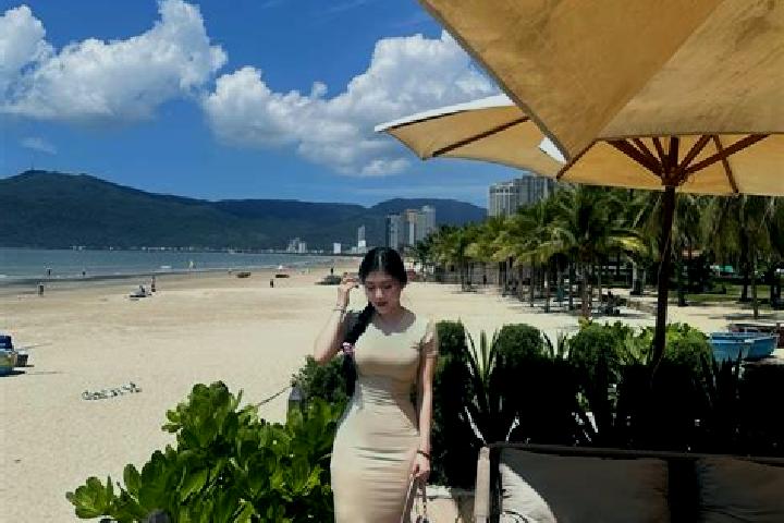 Ellie, 38 — Escort in Aye Ka Rit, Myanmar