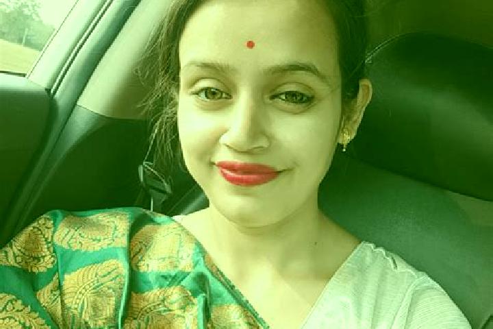 Ellie, 38 — Escort in Biswanath Chariali, India