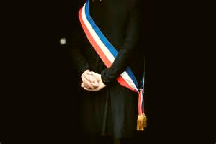 Ellie, 38 — Escort in Chevry, France