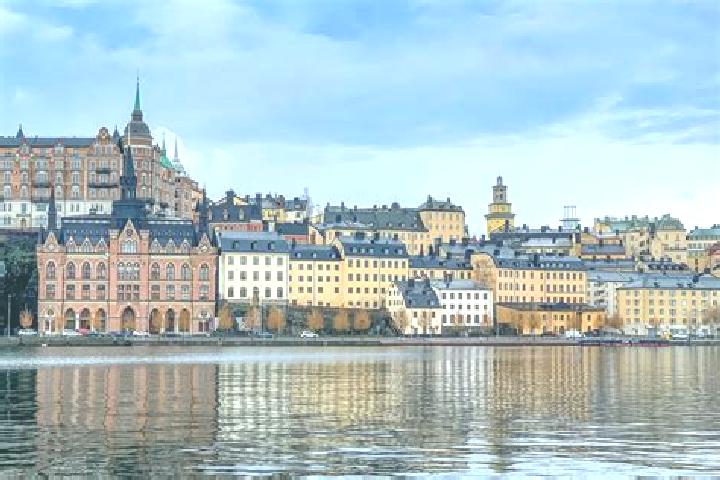 Ellie, 38 — Escort in Fisksaetra, Sweden