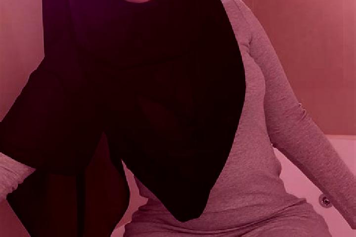 Ellie, 38 — Escort in Molla Sara, Iran