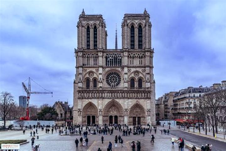 Ellie, 38 — Escort in Notre-Dame Limite, France