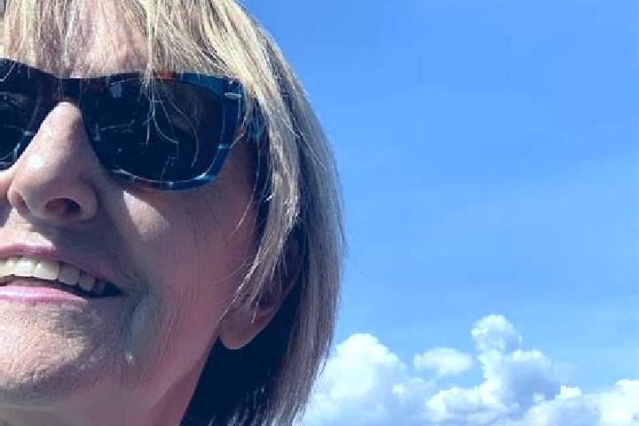 Ellie, 38 — Escort in Sant Eufemia d Aspromonte, Italy