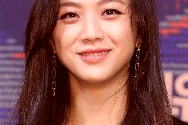 Ellie, 38 — Escort in Tangwei, China
