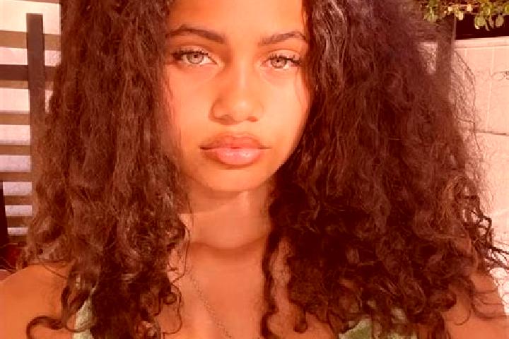 Ellie, 39, a black green-eyed mixed companion based in Cocohital. Offering OWO, Duos, Party Girl, CIM. Available for incall and outcall, overnight bookings a...