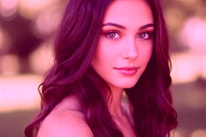Ellie, 39, a brunette hazel-eyed caucasian companion based in Sausar. Offering GFE, Massage, Girlfriend Experience. Available for incall and outcall, day and...