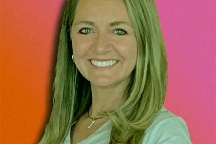 Ellie, 39 — Escort in Bellefontaine, United States