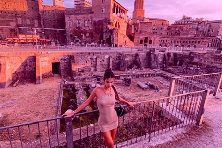 Ellie, 39 — Escort in Brienza, Italy