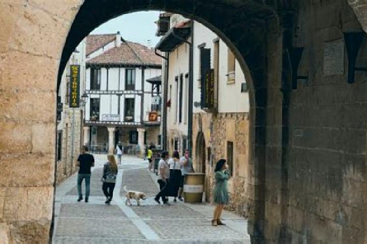Ellie, 39 — Escort in Covarrubias, Spain