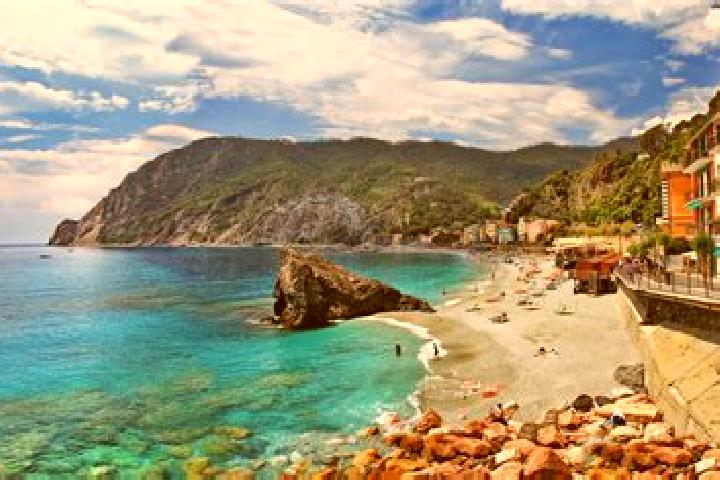 Ellie, 39 — Escort in Monterosso Almo, Italy
