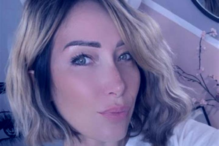 Ellie, 39 — Escort in Rozay-en-Brie, France