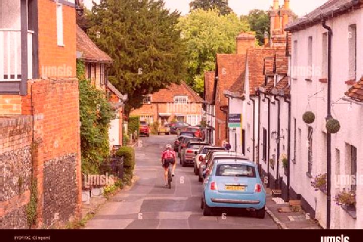 Ellie, 39 — Escort in Sonning Common, United Kingdom
