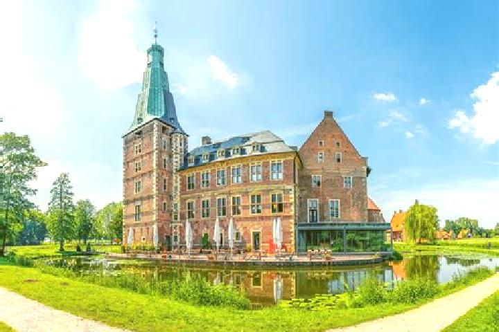 Ellie, 39 — Escort in Vreden, Germany