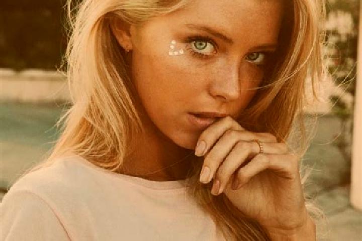 Emily, 20, a blonde blue-eyed middle eastern companion based in Freisen. Offering Deep French Kissing, Duos, Prostate Massage, Roleplay. Available for incall...