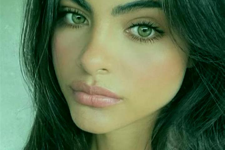 Emily, 20, a chestnut hazel-eyed latina companion based in Kabogo. Offering Couples, Tantra, Overnight, OWO, Travel Companion. Available for incall and outca...