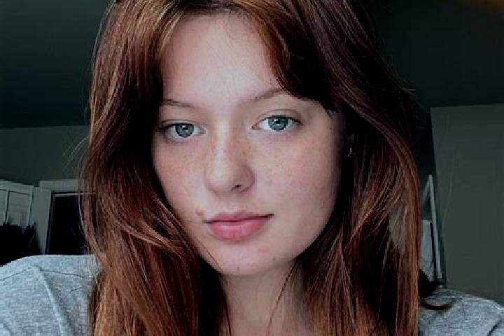Emily, 20, a red brown-eyed mixed companion based in Gray-la-Ville. Offering Duos, Fetish, Prostate Massage, GFE. Available for incall and outcall, day and e...