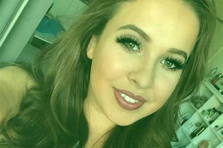 Emily, 20, a red dark-eyed european companion based in Ta. Offering Fetish, Travel Companion, CIM. Available for incall and outcall, overnight bookings avail...