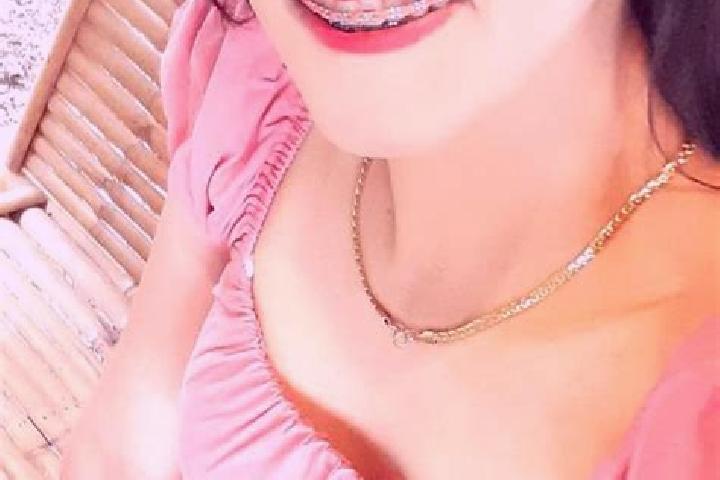 Emily, 20 — Escort in Bang Kaeo, Thailand