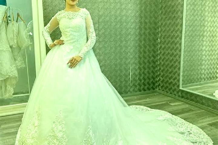 Emily, 20 — Escort in Jharsuguda, India