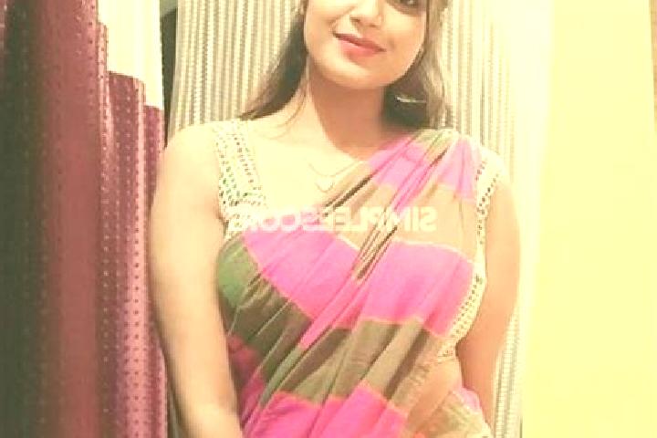 Emily, 20 — Escort in Khanpur, India