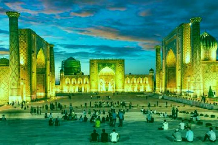 Emily, 20 — Escort in Loyish Shaharchasi, Uzbekistan